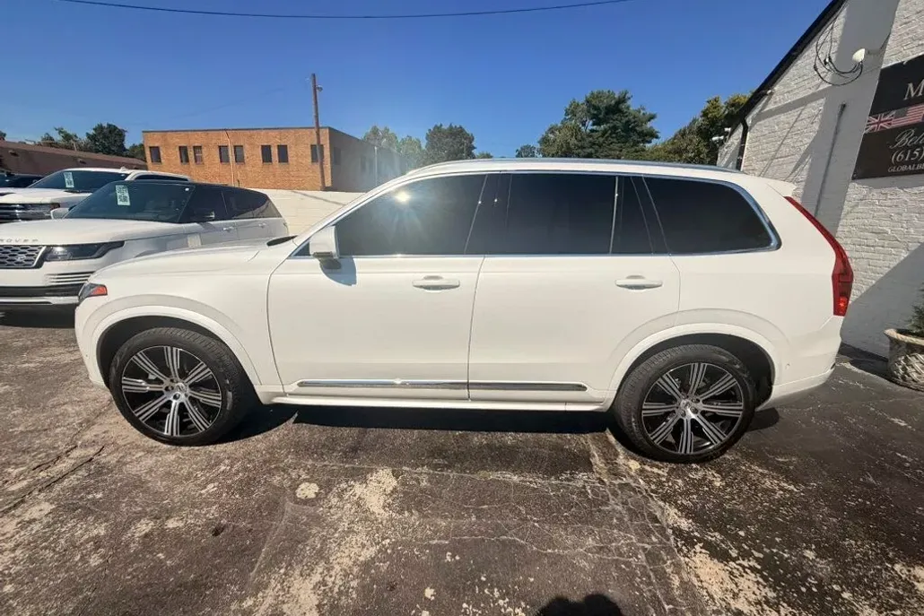 2024 Volvo XC90 AWD Plus photo 1