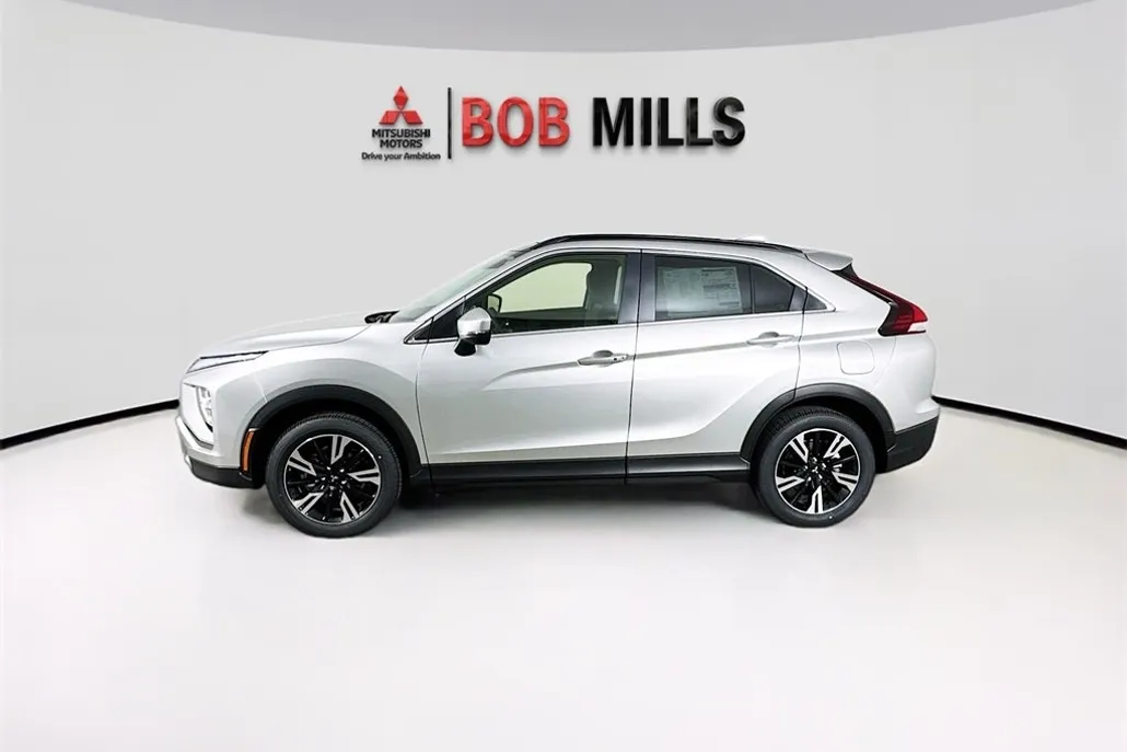 2025 Mitsubishi Eclipse Cross SE photo 1