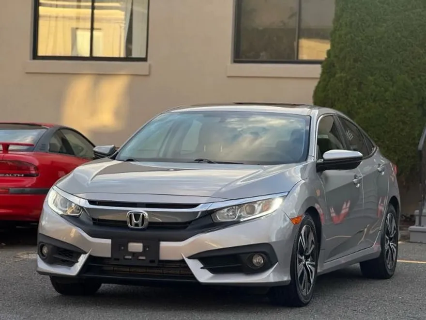 2016 Honda Civic EX-T photo 1