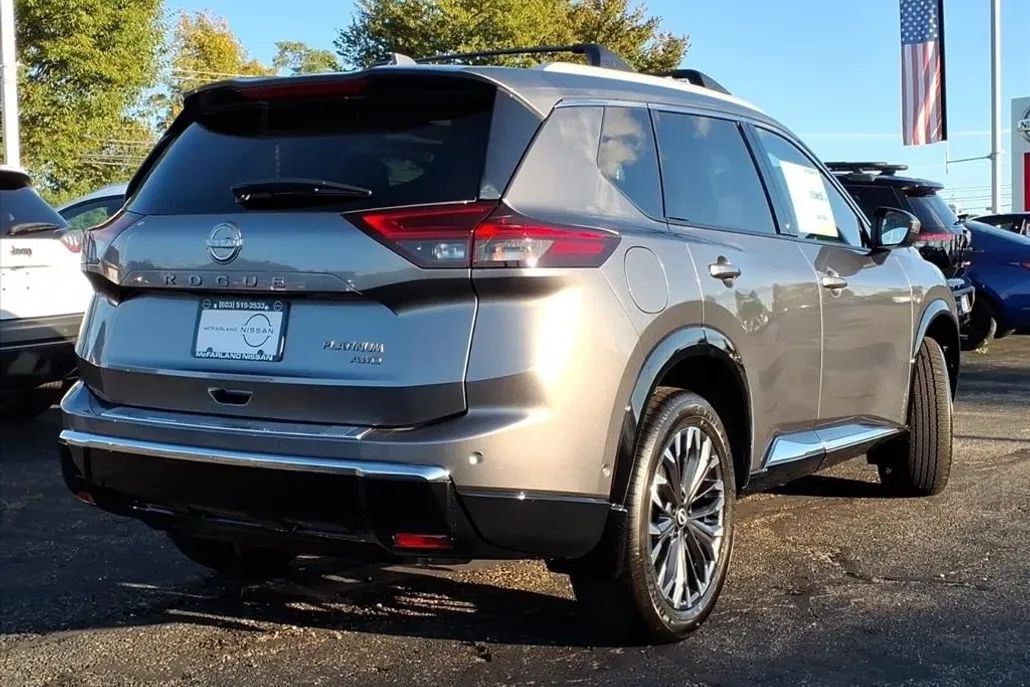 2026 Nissan Rogue Platinum photo 1