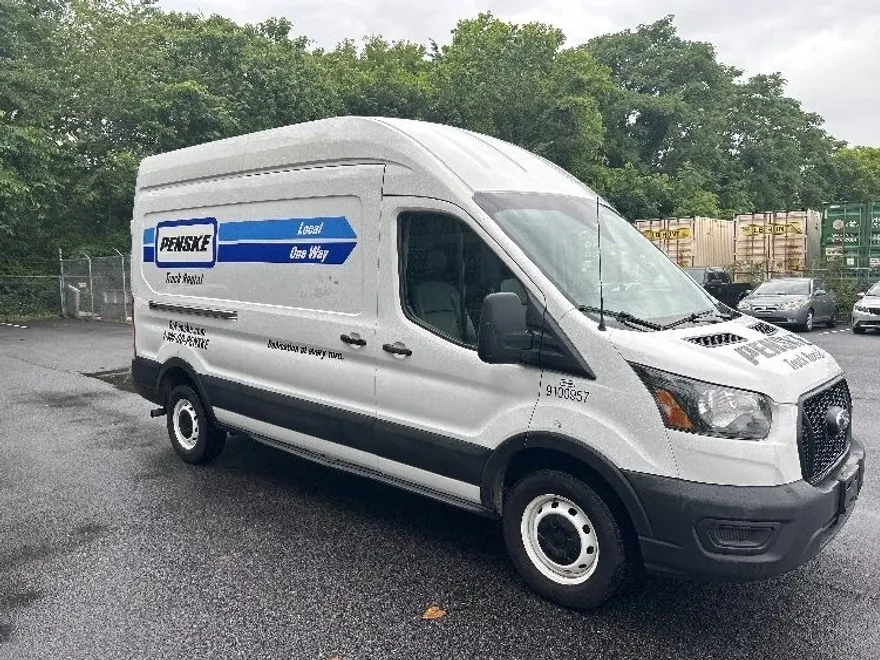 2021 Ford Transit Cargo Van photo 1