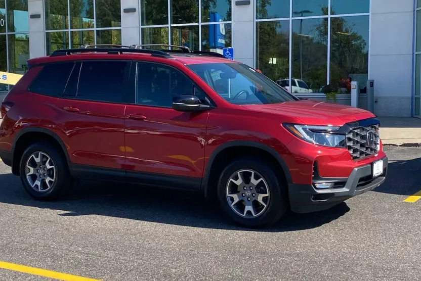 2023 Honda Passport TrailSport photo 1