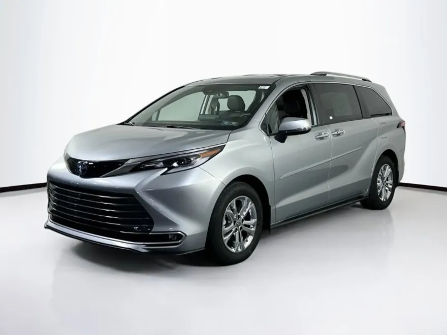 2023 Toyota Sienna Platinum photo 1