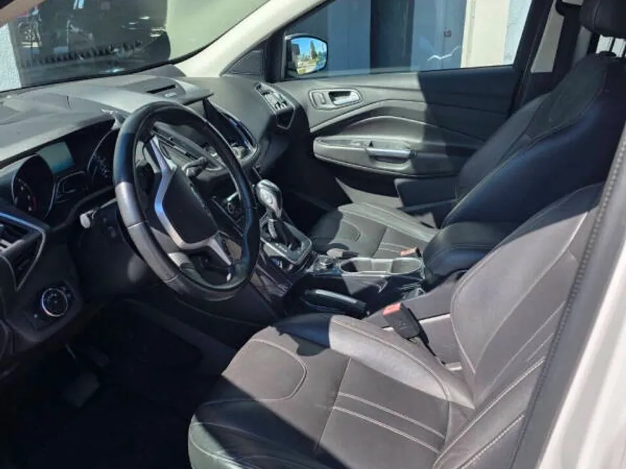 2013 Ford Escape Titanium photo 1