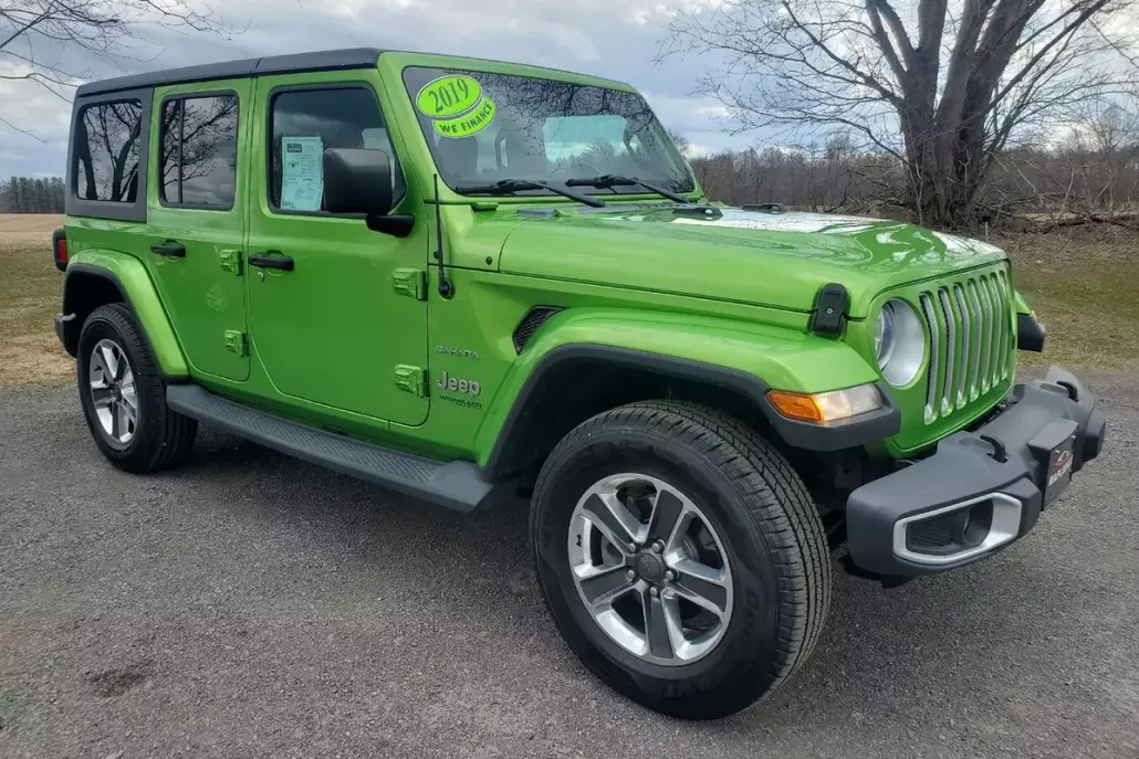 2019 Jeep Wrangler Unlimited Sahara photo 1