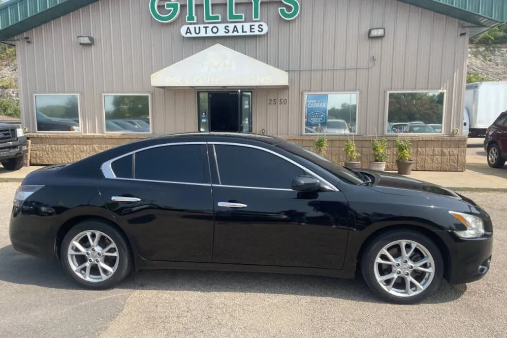 2014 Nissan Maxima S photo 1