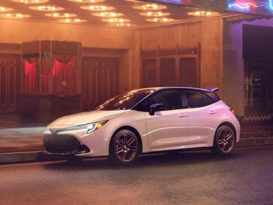 2025 Toyota Corolla XSE photo 1