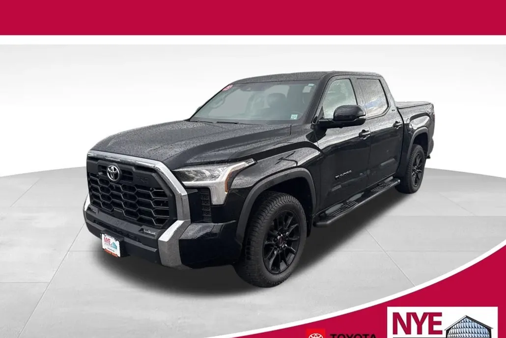 2023 Toyota Tundra SR5 TRD photo 1