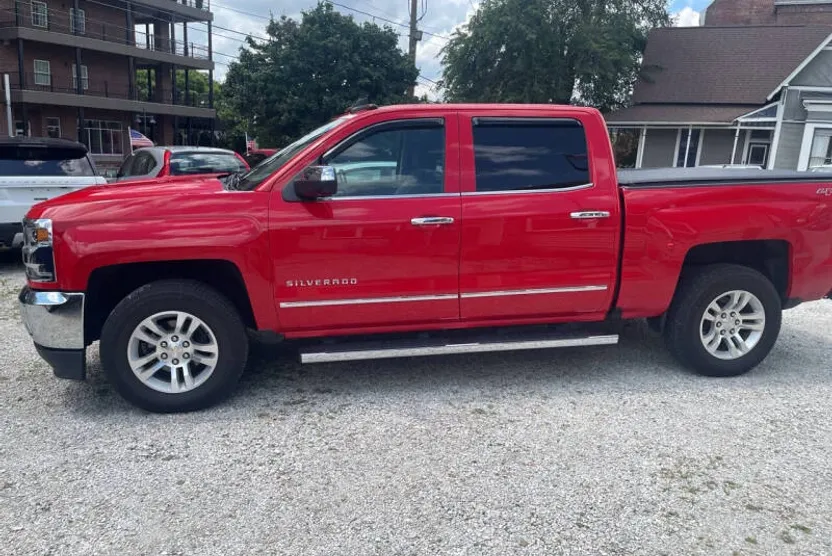 2017 Chevrolet Silverado 1500 LTZ photo 1