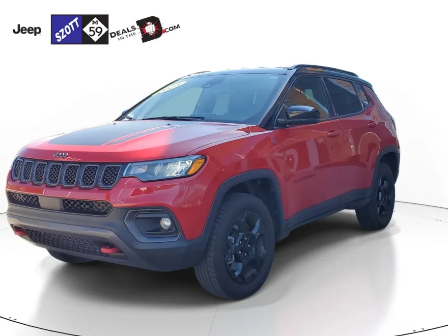 2023 Jeep Compass Trailhawk photo 1