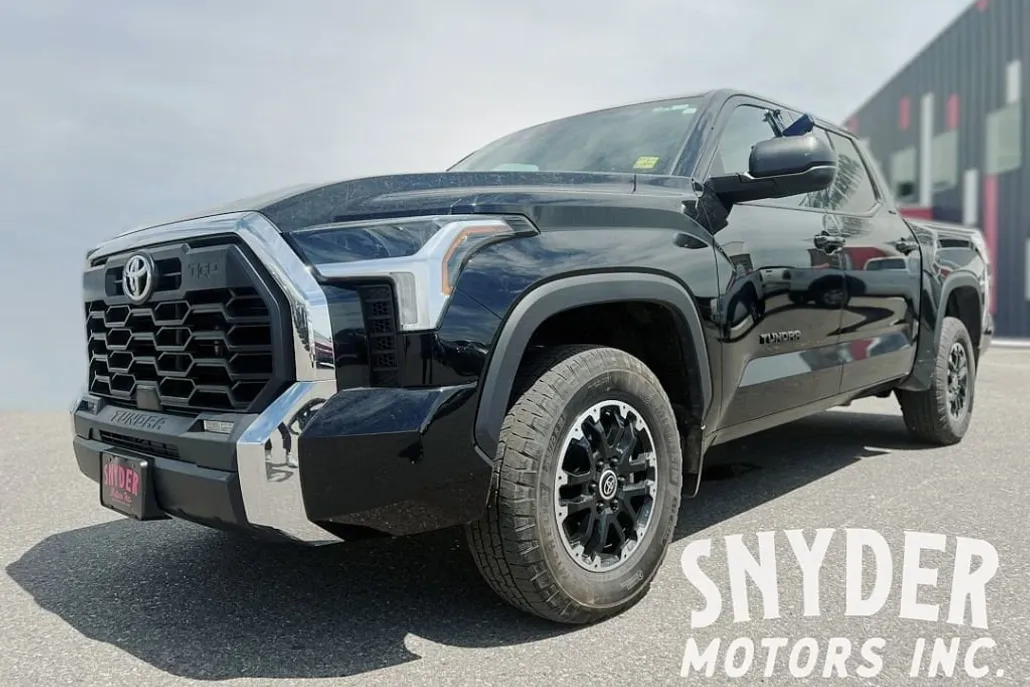 2023 Toyota Tundra SR5 photo 1