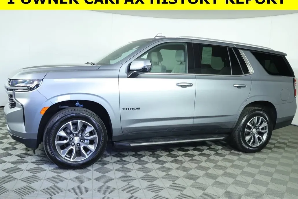 2022 Chevrolet Tahoe LT photo 1
