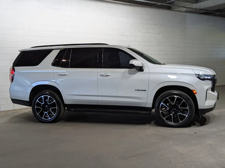 2024 Chevrolet Tahoe RST photo 1
