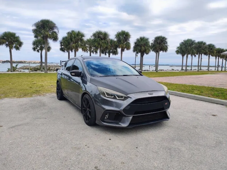 2015 Ford Focus SE photo 1