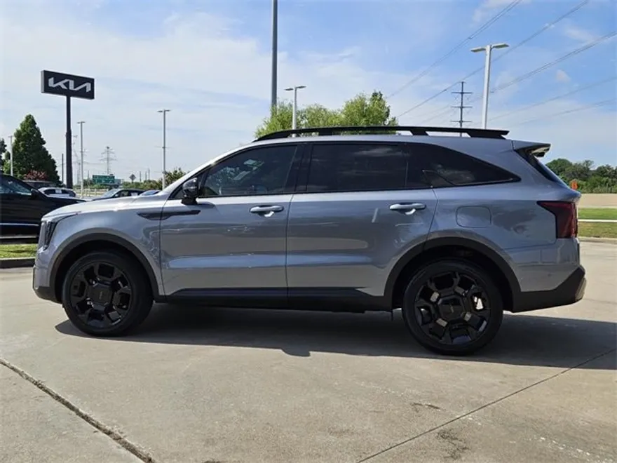 2025 Kia Sorento X-Line SX Prestige photo 1