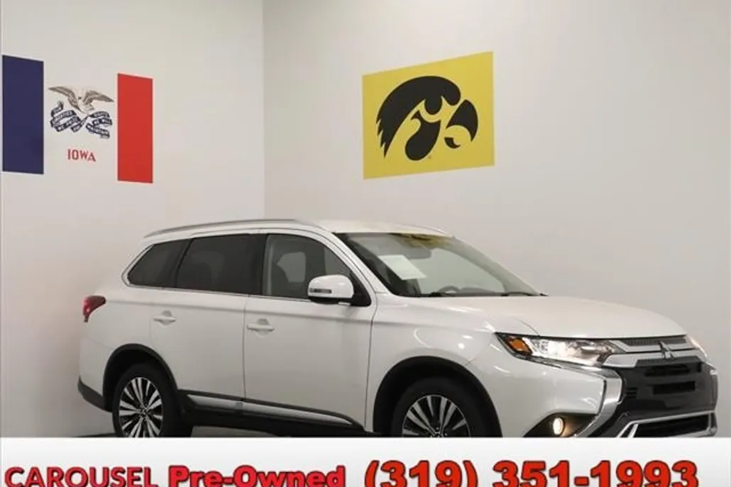 2020 Mitsubishi Outlander SEL photo 1