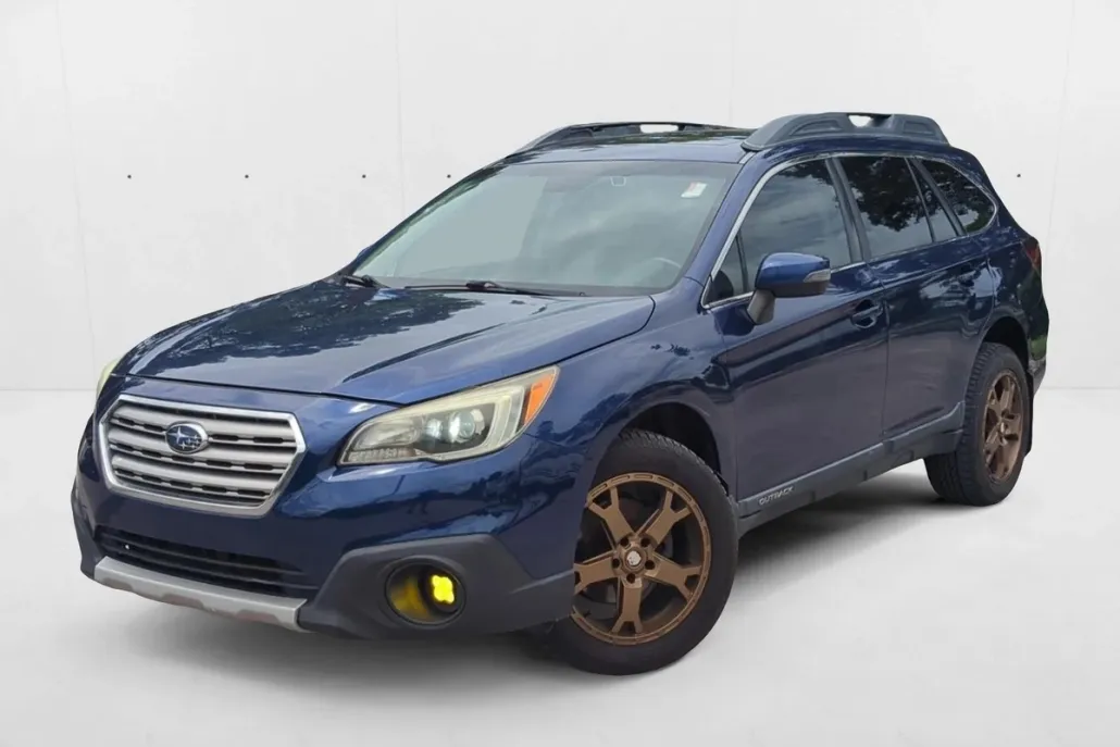 2016 Subaru Outback 2.5i Limited photo 1