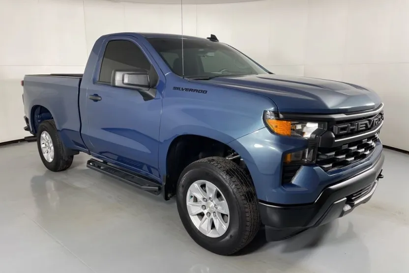 2024 Chevrolet Silverado 1500 photo 1