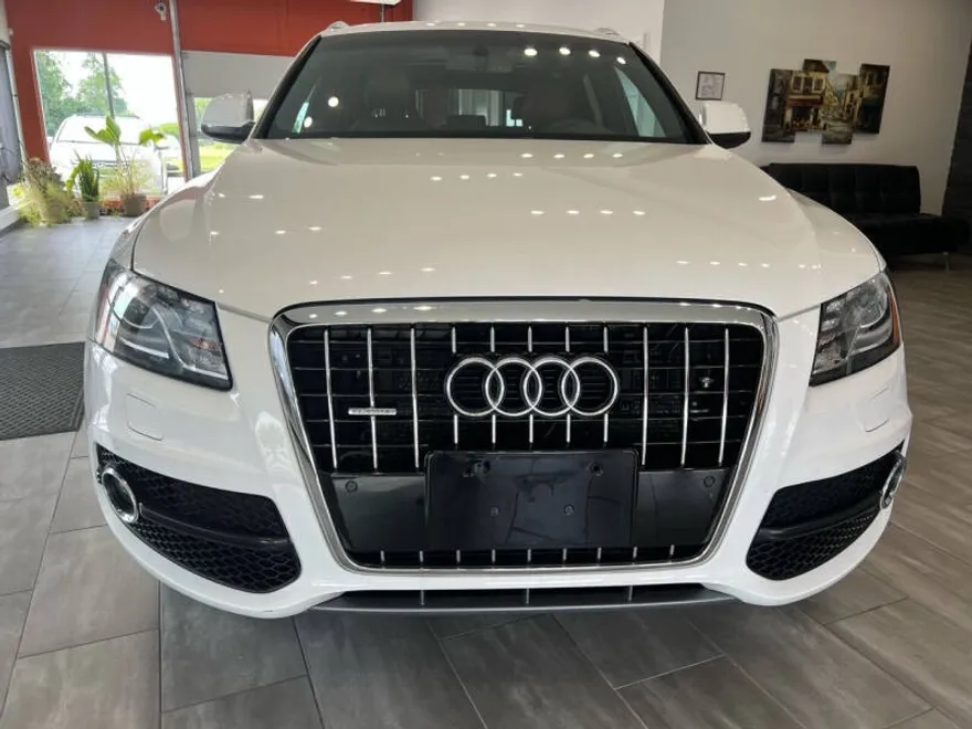 2011 Audi Q5 3.2 Premium Plus photo 1