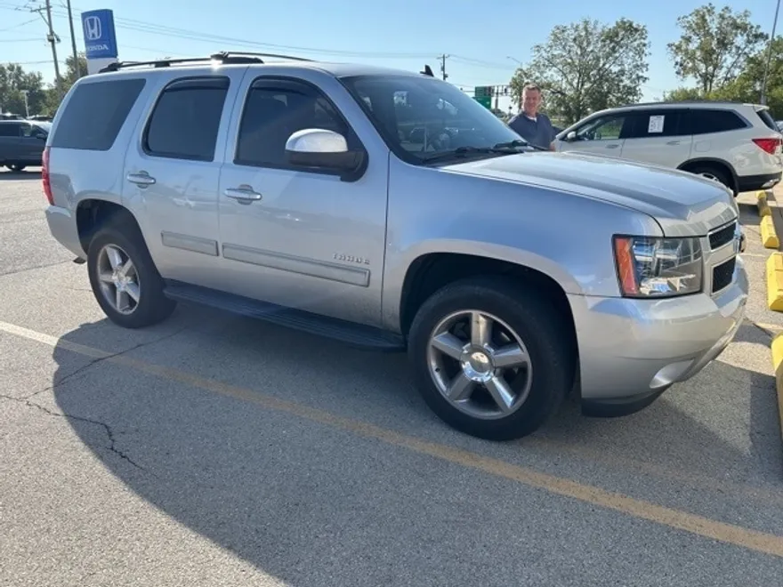 2012 Chevrolet Tahoe LT photo 1