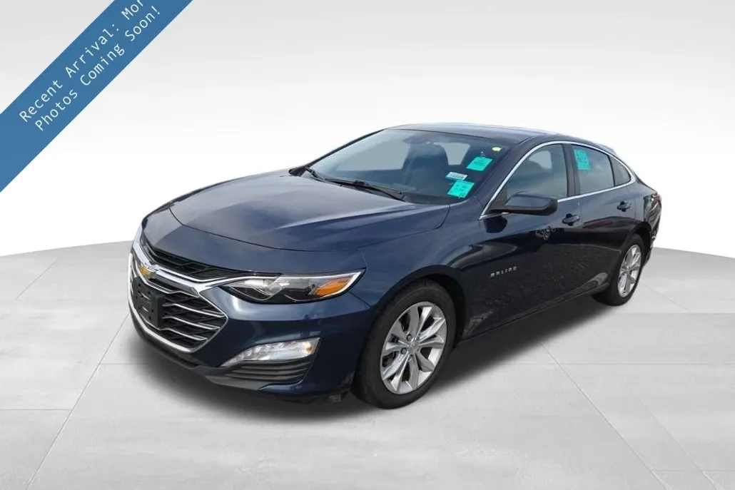 2022 Chevrolet Malibu 1LT photo 1