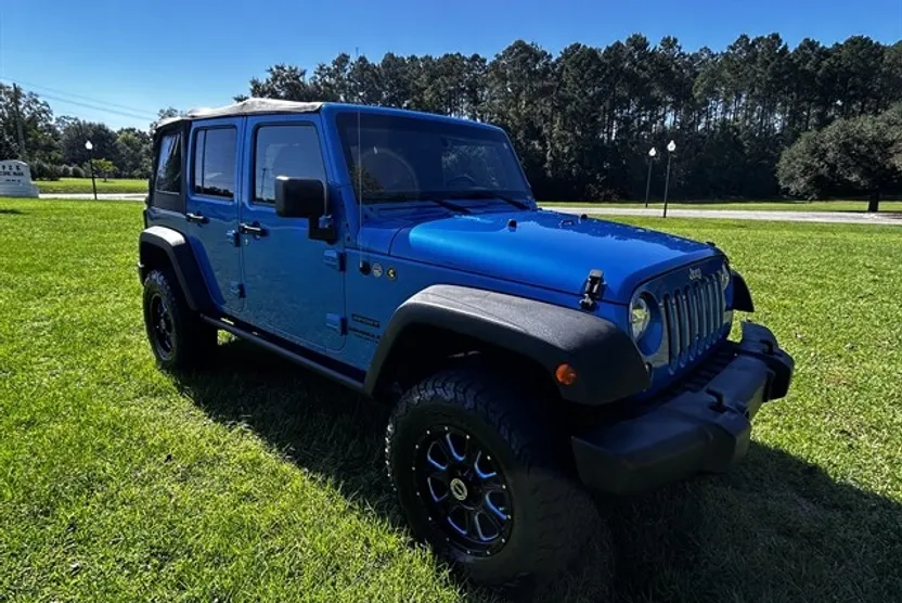 2016 Jeep Wrangler Unlimited Sport photo 1