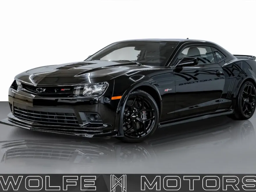 2015 Chevrolet Camaro Coupe photo 1