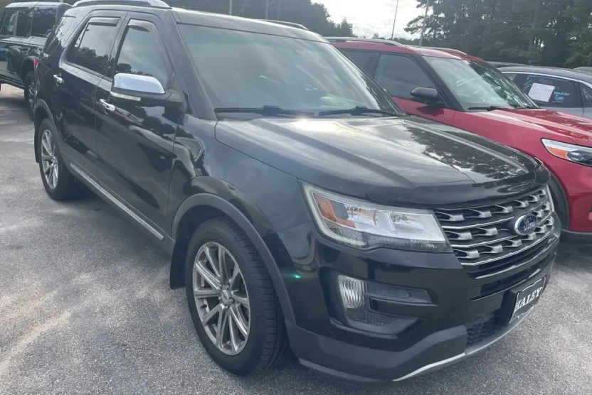 2016 Ford Explorer Limited photo 1