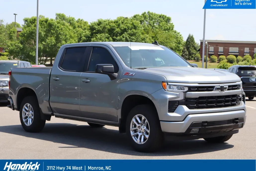 2025 Chevrolet Silverado RST photo 1