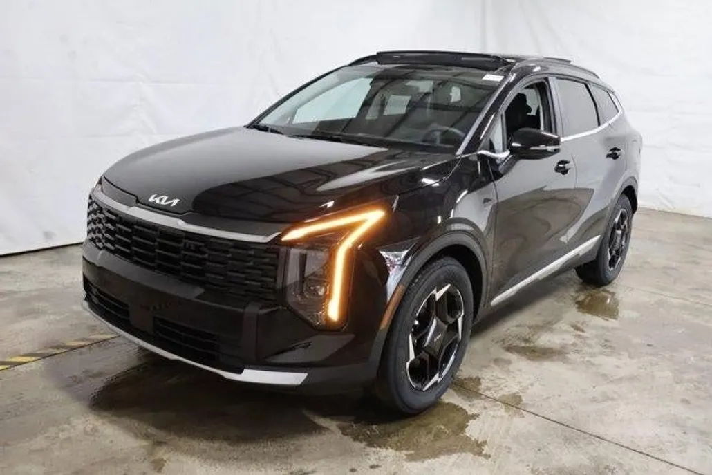 2026 Kia Sportage EX photo 1