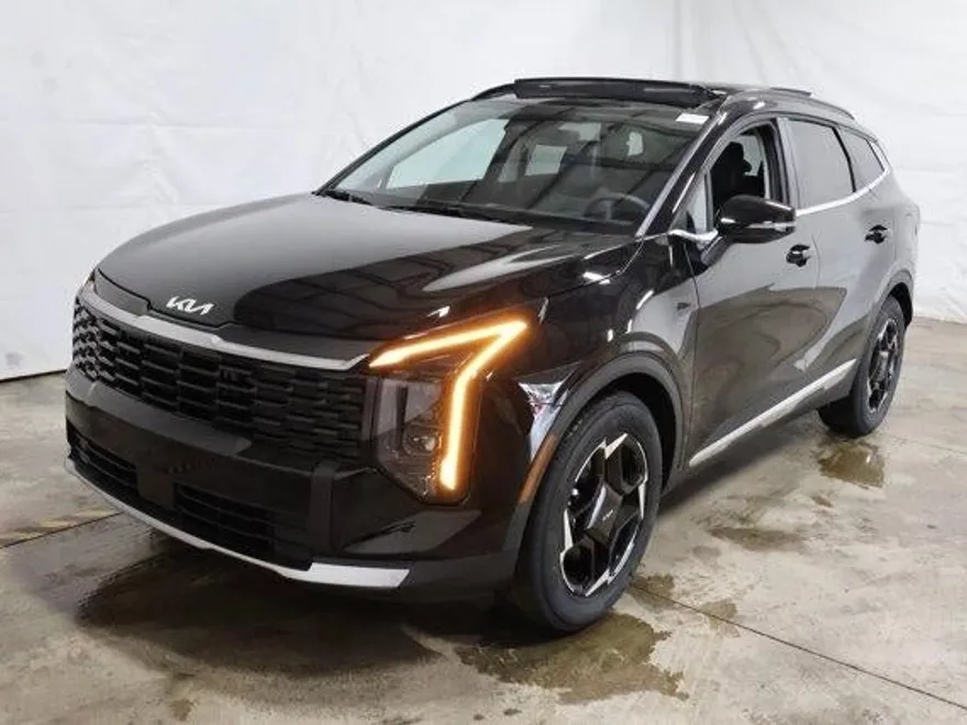 2026 Kia Sportage EX photo 1