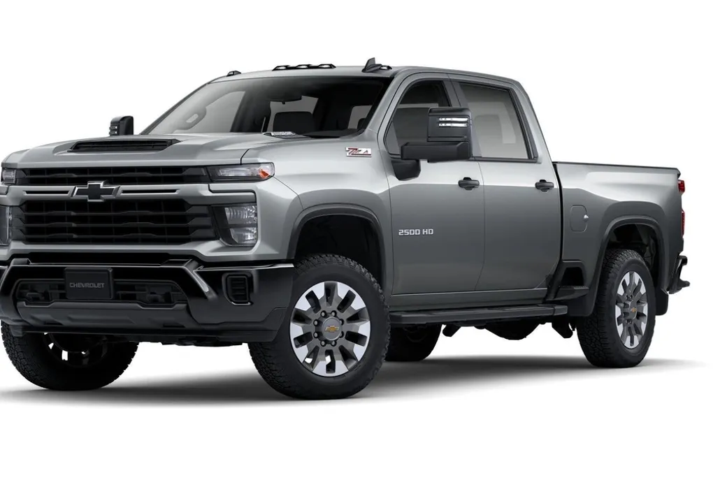 2025 Chevrolet Silverado 2500HD Custom photo 1
