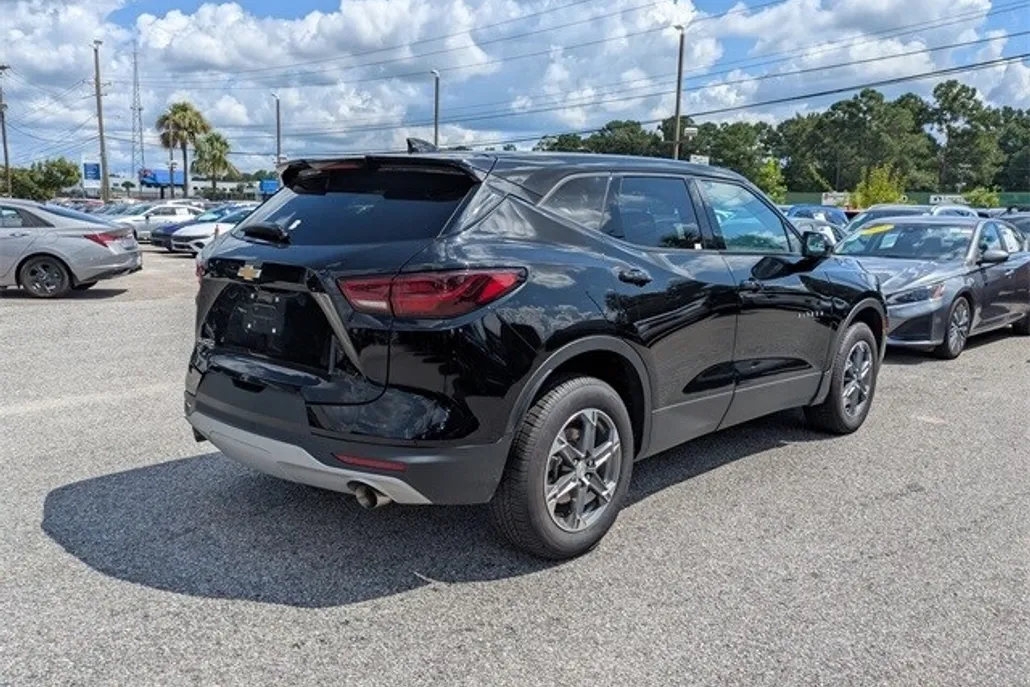 2023 Chevrolet Blazer 2LT photo 1