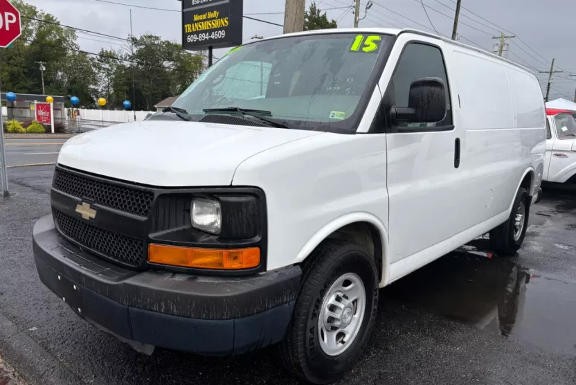 2015 Chevrolet Express 2500 Cargo photo 1