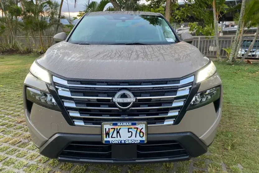2024 Nissan Rogue SV photo 1