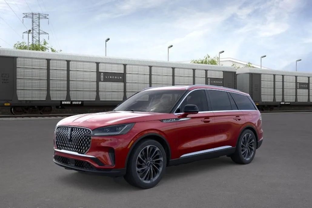 2025 Lincoln Aviator Reserve photo 1