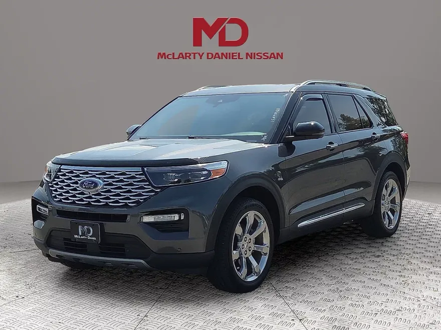 2020 Ford Explorer Platinum photo 1