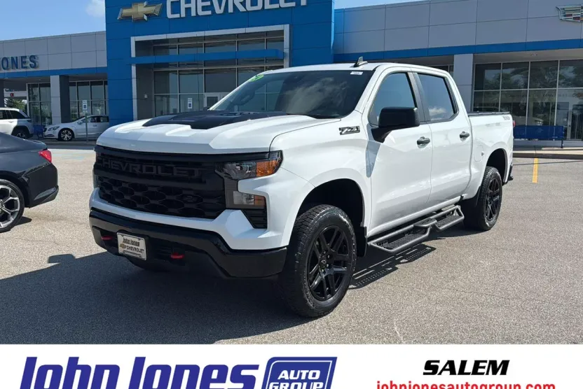 2024 Chevrolet Silverado 1500 Custom Trail Boss photo 1