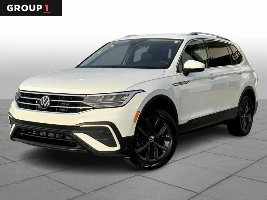 2022 Volkswagen Tiguan SE photo 1