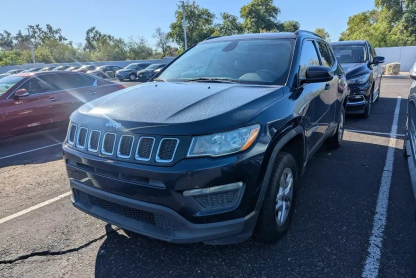 2018 Jeep Compass Sport photo 1