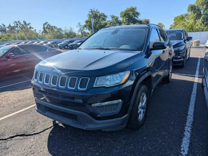 2018 Jeep Compass Sport photo 1