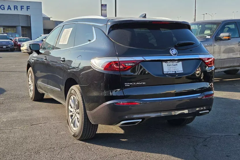 2024 Buick Enclave Premium photo 1