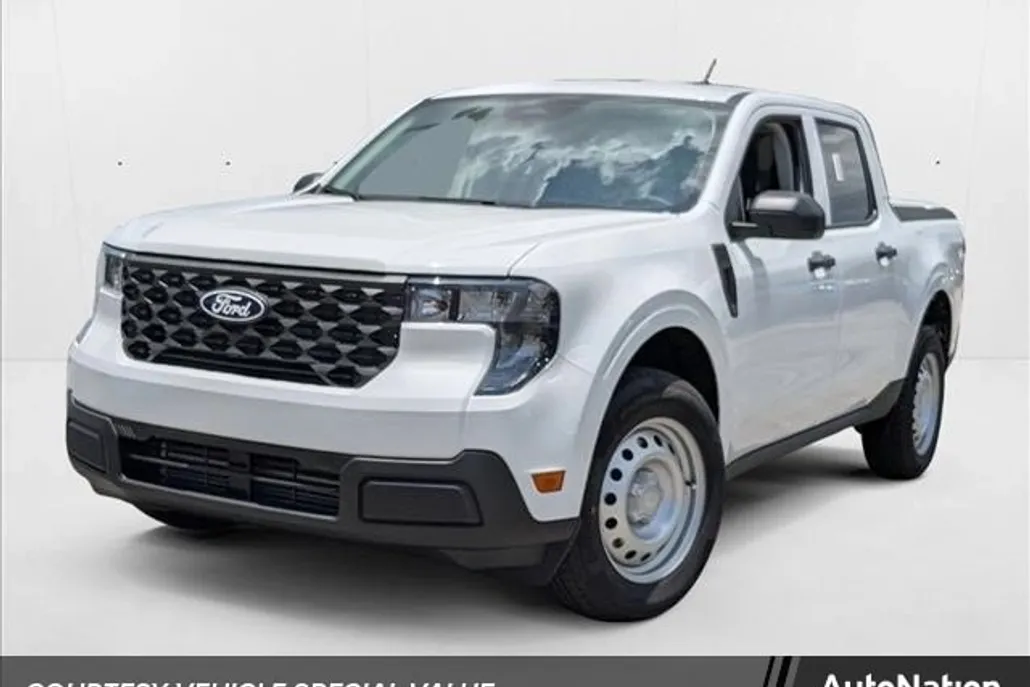 2025 Ford Maverick XL photo 1