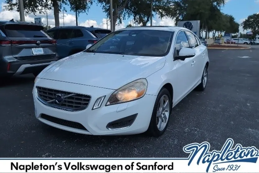 2012 Volvo S60 T5 photo 1