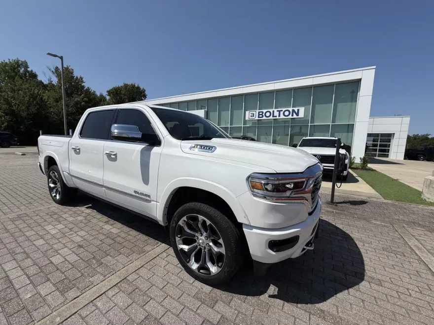 2022 Ram 1500 Limited photo 1