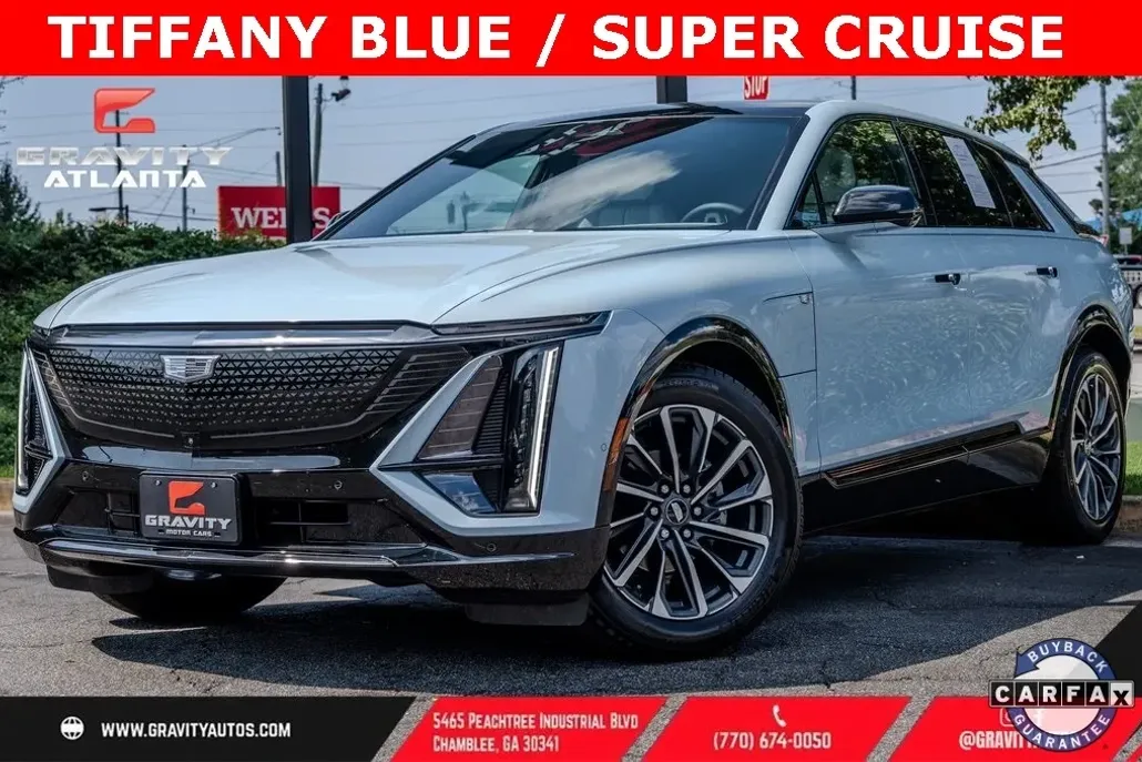 2024 Cadillac Lyriq Sport photo 1