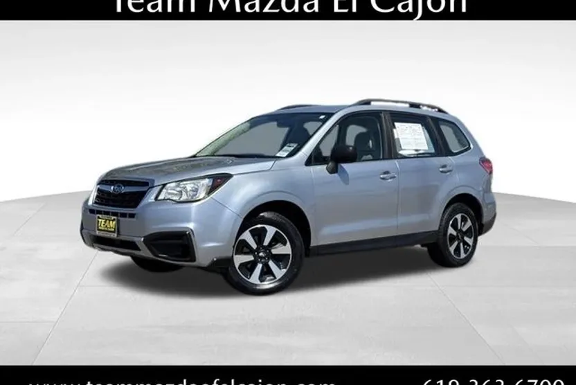2017 Subaru Forester 2.5i photo 1