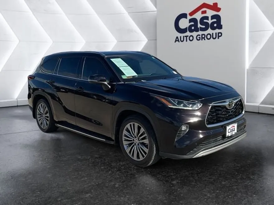 2021 Toyota Highlander Platinum photo 1