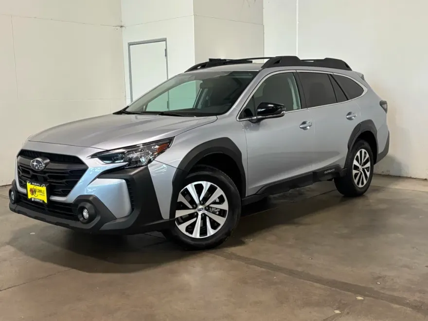 2024 Subaru Outback Premium photo 1