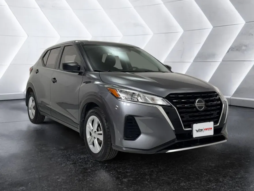 2021 Nissan Kicks S photo 1